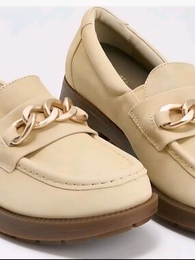 Revitalign Laurel Orthotic Loafers  Beige w/Gold Accent US W 8 - Excellent Cond.
